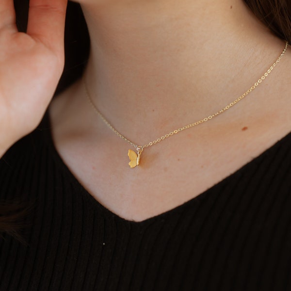 Butterfly Necklace - Gold - Simple Necklace - Dainty Jewelry - Birthday Gift - Gift for mom - Gift for Daughter - Trendy Necklace - Trendy