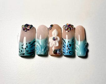Press on nails ⋆｡*