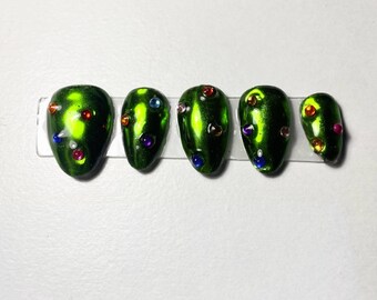 Press on nails ⋆｡*