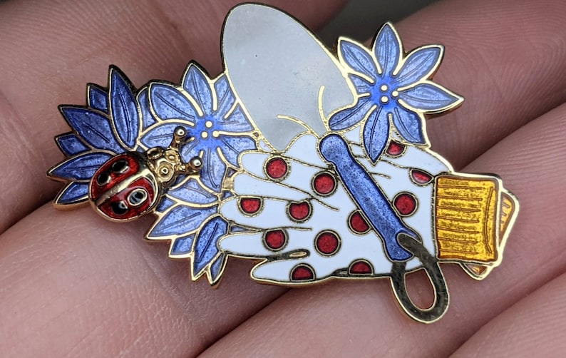 Purple White And Gold Flower Gardening Ladybug Enamel Vintage Brooch Pin