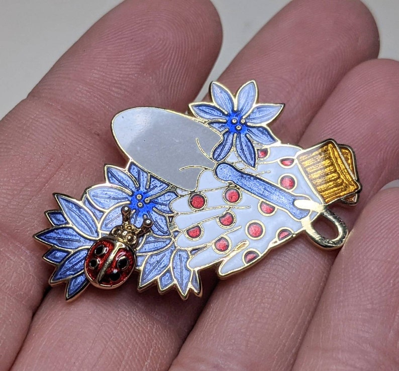 Purple White And Gold Flower Gardening Ladybug Enamel Vintage Brooch Pin