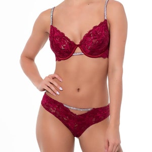 Lace Underwire Bra with Rhinestone Straps