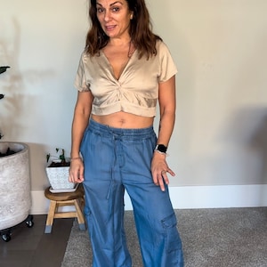 Stylish Cross-Front Crop Top