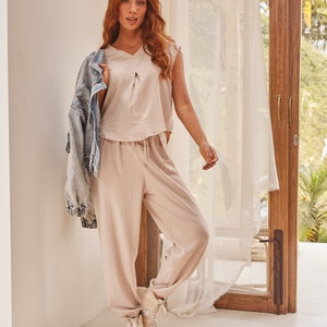 Versatile V-Neck Blouse & Jogger Pants Set&quot;