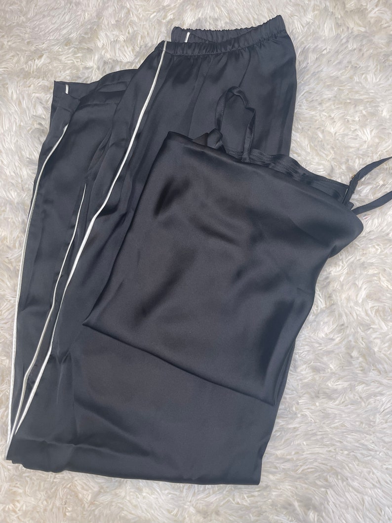 Silk Pajama Set: Effortlessly Chic Loungewear Black