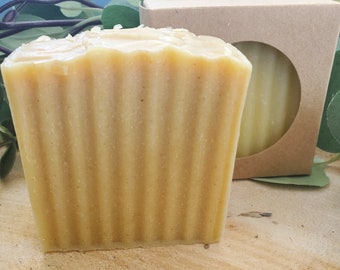 Turmeric & Manuka Honey Soap
