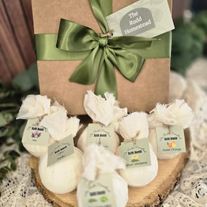 Botanical Bath Bomb Set, Vegan Essential Oils, Relaxation Gift Box