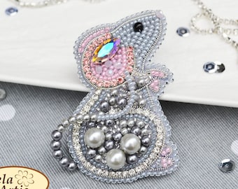 DIY Jewelry making kit, Seed beaded brooch &quot;Mouse&quot;, Tela Artis. Bead Embroidery, Needlework beading decoration.