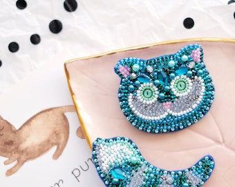 DIY Jewelry making kit, Seed beaded brooch "Cheshire Cat", Abris Art. Bead Embroidery, Needlework beading decoration.