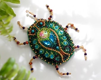 DIY Jewelry making kit, Seed beaded brooch &quot;Mau-sit-sit&quot;, Abris Art. Bead Embroidery, Needlework beading decoration.