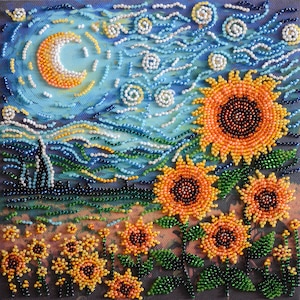 Könnte beinhalten: Ein Perlenbild, das Vincent van Goghs 'Sternennacht' mit einem Halbmond und wirbelnden Sternen über einem Sonnenblumenfeld darstellt.