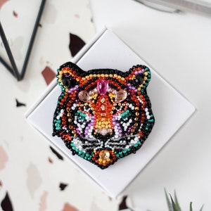 DIY Jewelry making kit, Seed beaded brooch &quot;Tiger&quot;, Abris Art. Bead Embroidery, Needlework beading decoration.