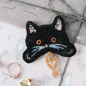 DIY Jewelry making kit, Seed beaded brooch &quot;Good catch&quot;, Abris Art. Bead Embroidery, Needlework beading decoration.
