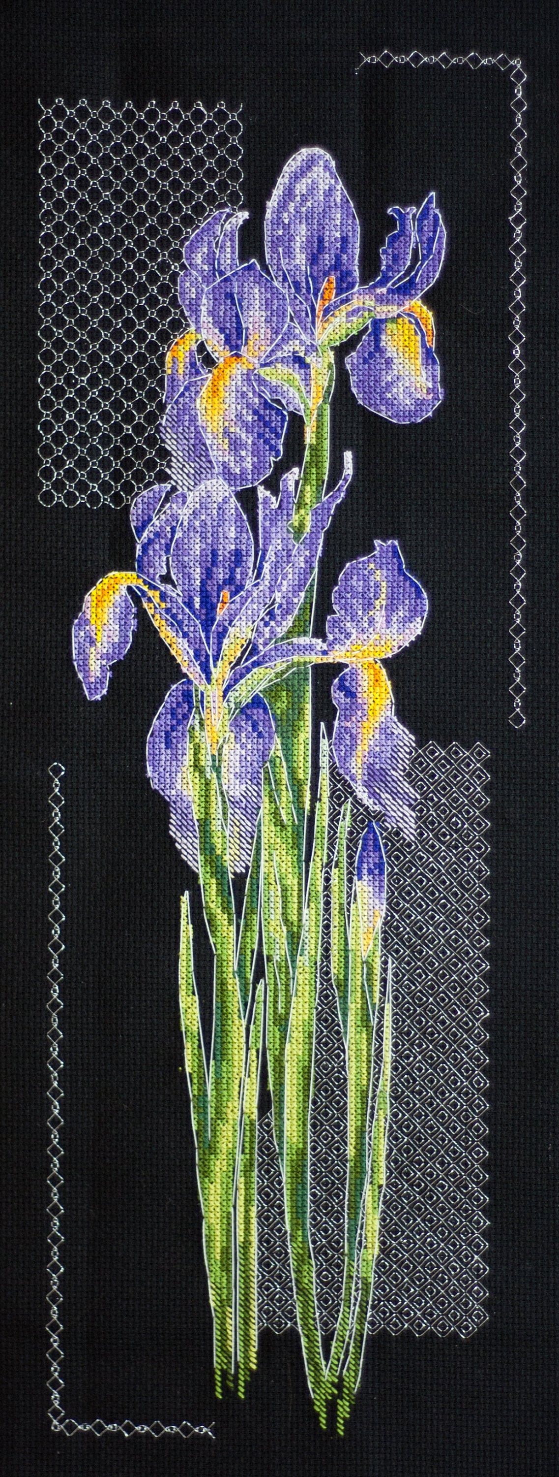 クロスステッチ刺繍「菖蒲」。DIYクロスステッチ作品。 - Etsy 日本