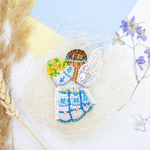 DIY Jewelry making kit, Seed beaded brooch "Ukrainian girl", Abris Art. Bead Embroidery, Needlework beading decoration.