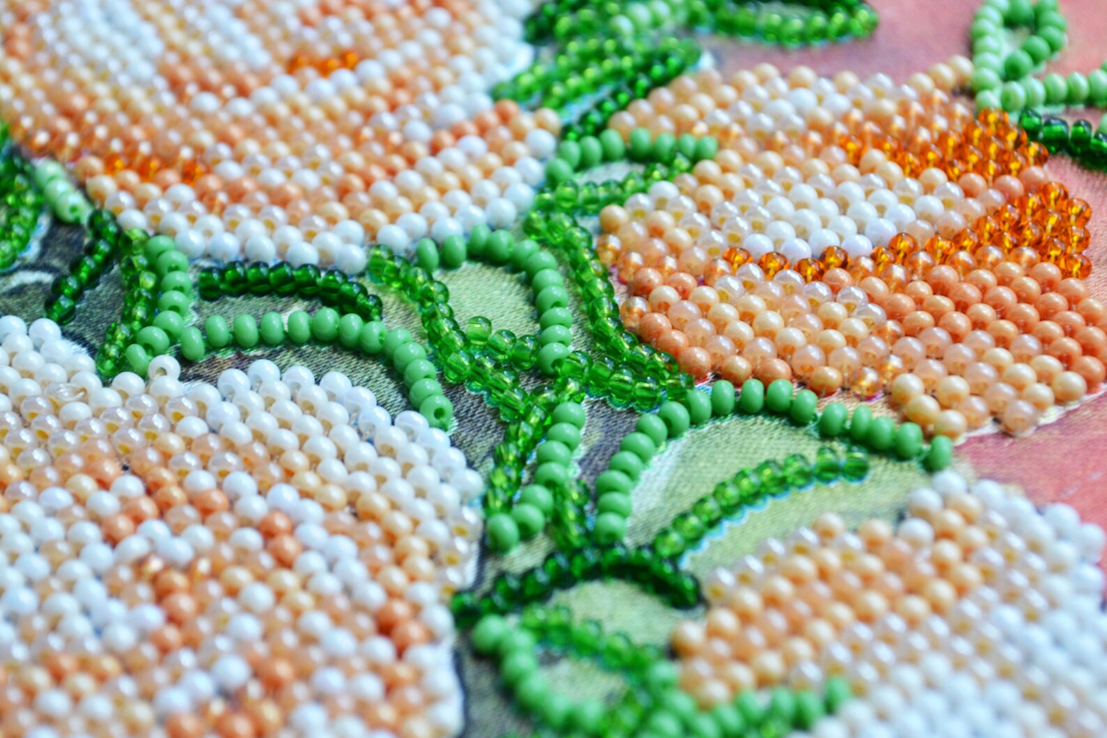 Bead Embroidery Kit on Satin Tea Roses. Tela Artis DIY Etsy UK