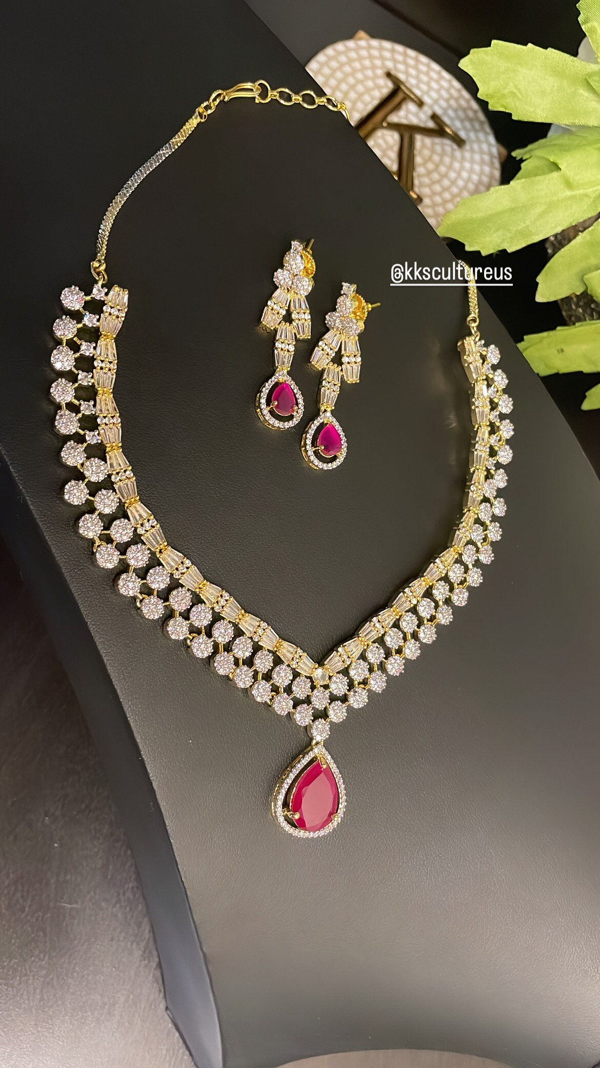 【美品】American Indian Jewelry「 Ⅱ 」「 Ⅲ 」 American Indian Native American White CZ Accented Earrings