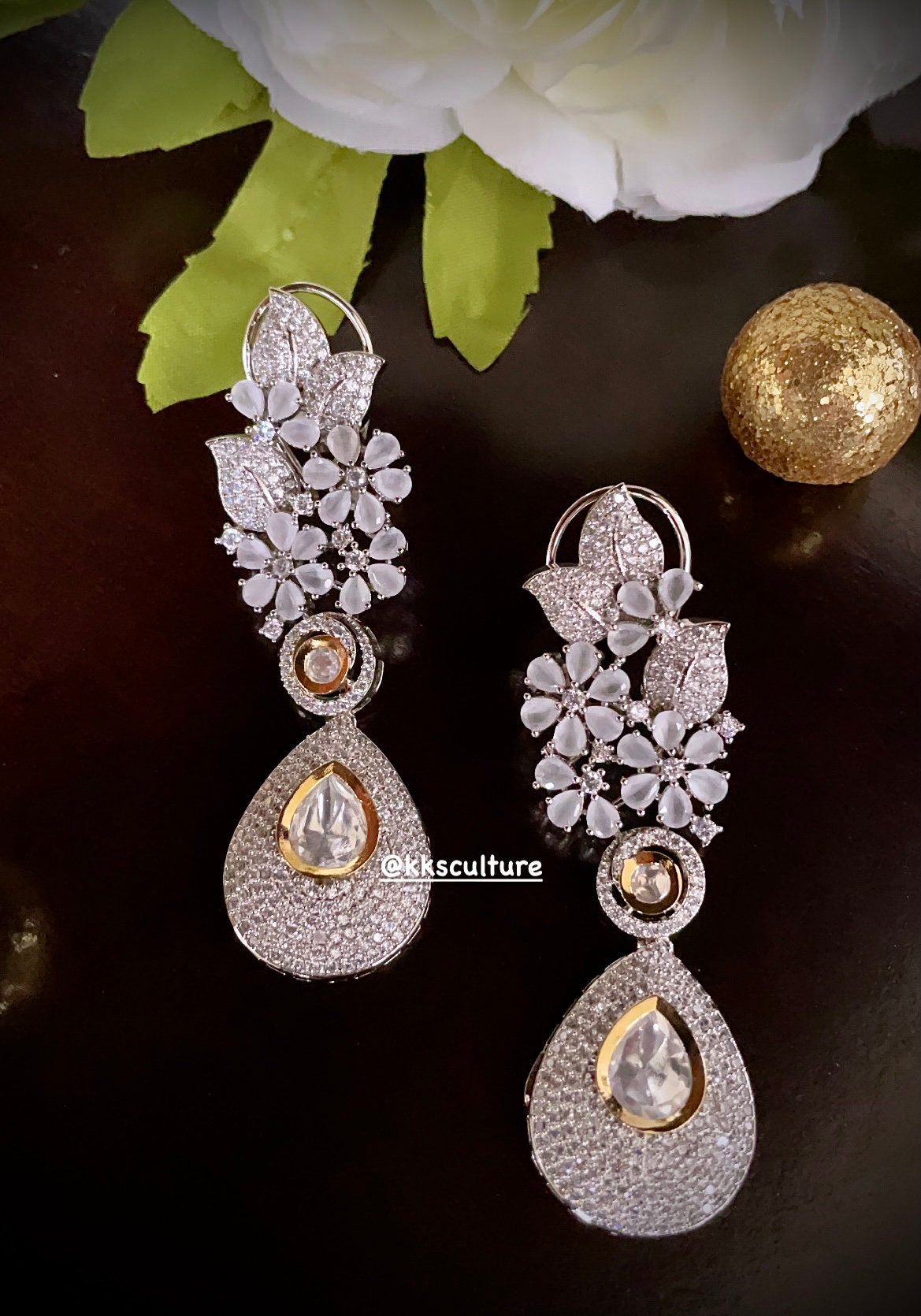 Unique Striped Dangling 18K Gold + Diamond Earrings – Andaaz Jewelers