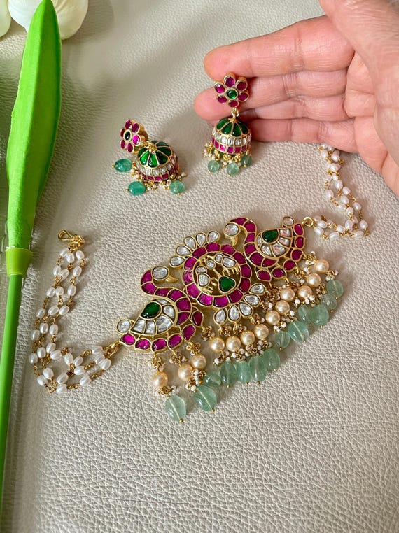 Jadau Kundan Choker: Ethnic High Neck Jewelry Set