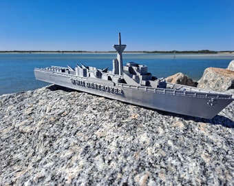 WW2 toy Battleship. Customizable. WW2 Destroyer. 3D printed. 16 inches long.