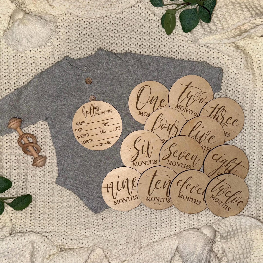 Gender Neutral Monthly Milestone Signs + Baby Stats Sign - Perfect for ...