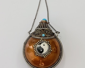 Vintage 1960s Snuff Bottle Pendant Necklace, Perfume Bottle Necklace, Copper, Tibetan, Ying Yang