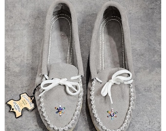 Vintage Laurentian Canada Grey Suede Moccasin Slippers with Beaded Star Detail