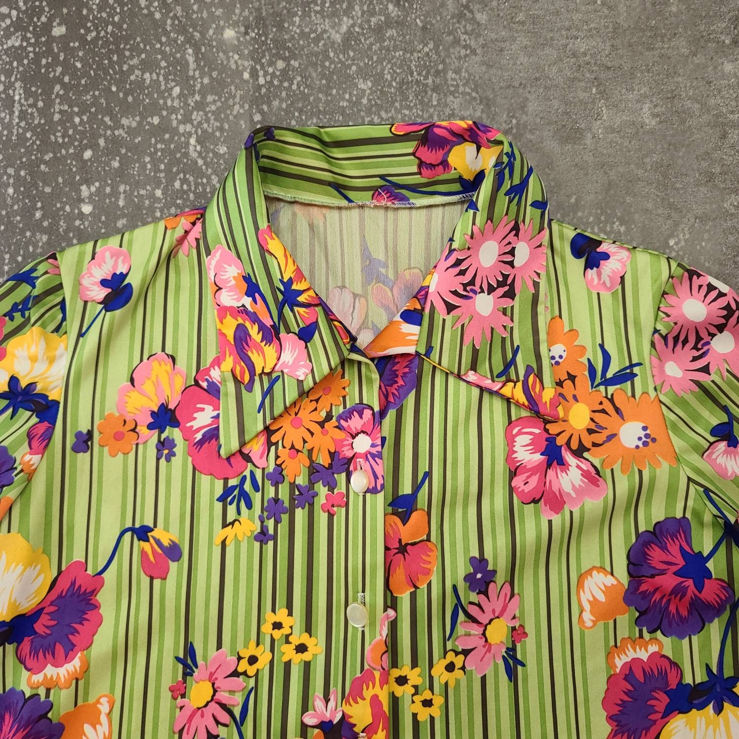 Vintage 60s/70s Button Down Shirt Floral Print Dagger | Etsy