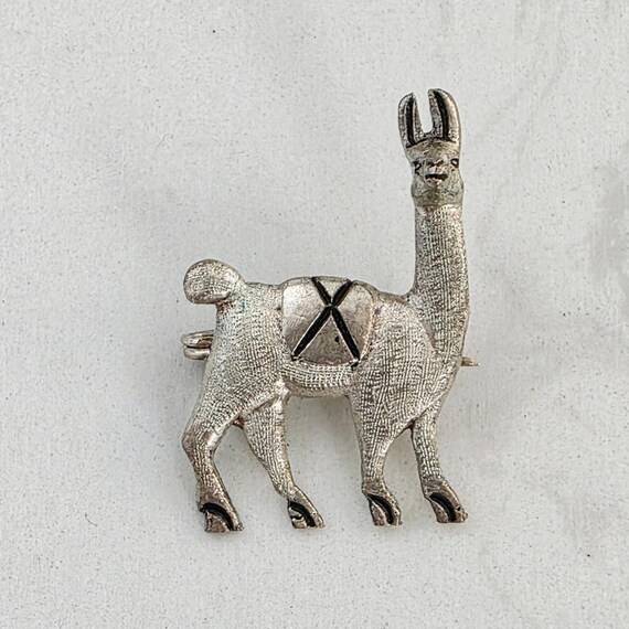 Source Unknown Silver Llama Brooch - image 2
