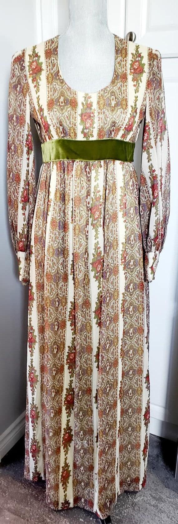 Vintage 70s Maxi Dress | Floral Print | Paisley |