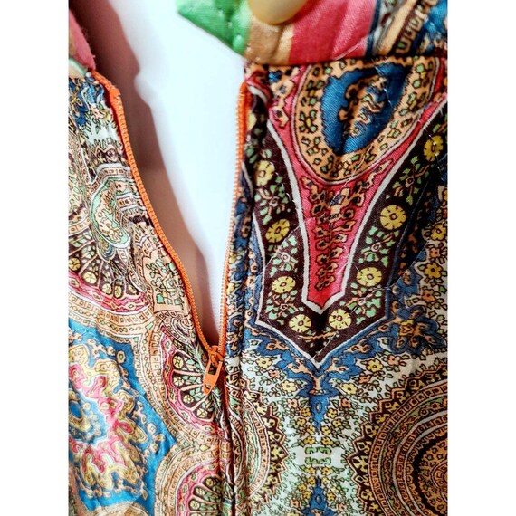 1960s Quilted Housedress - image 6