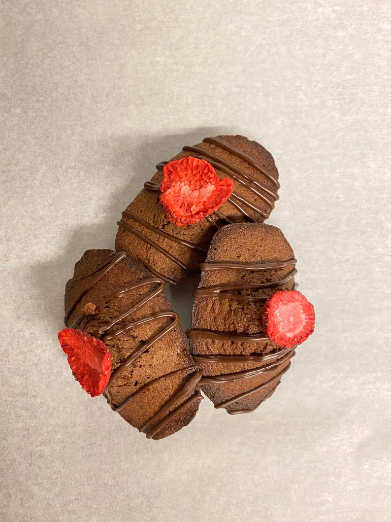 Chocolate Madeleines with Strawberry Couli Filling image 3