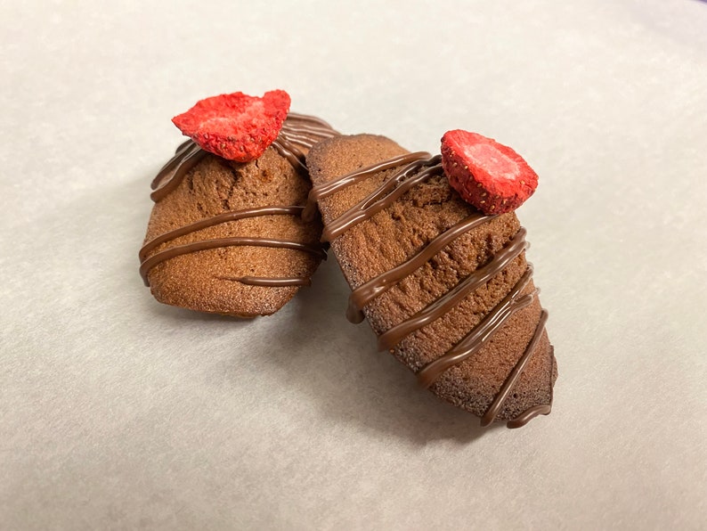 Chocolate Madeleines with Strawberry Couli Filling image 1