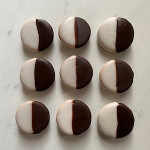 Mini Black and White Cookies / Hochzeitskekse / Gastgeschenke