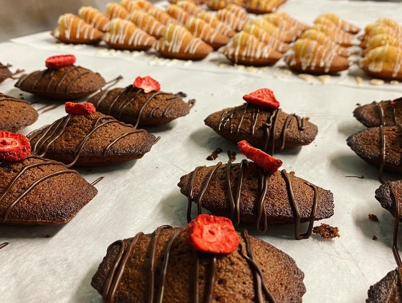 Chocolate Madeleines with Strawberry Couli Filling image 4