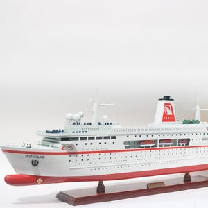 Handmade MS Deutschland Model – 88cm (34.6") – Nautical Display Ship for Home or Office