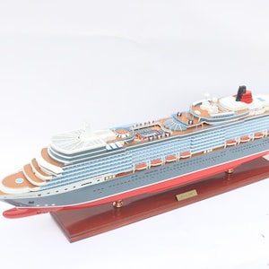 MS QUEEN ELIZABETH 2010 Model Ship (39.37&quot;) 100cm