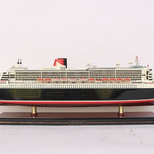 RMS Queen Mary 2 Ship Model 86cm - RMS Queen Mary 2 Wooden Ship Model ...