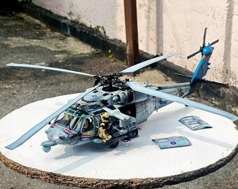予約注文、MH-60S ナイトホーク、フィギュア6体付き、スケール1/35