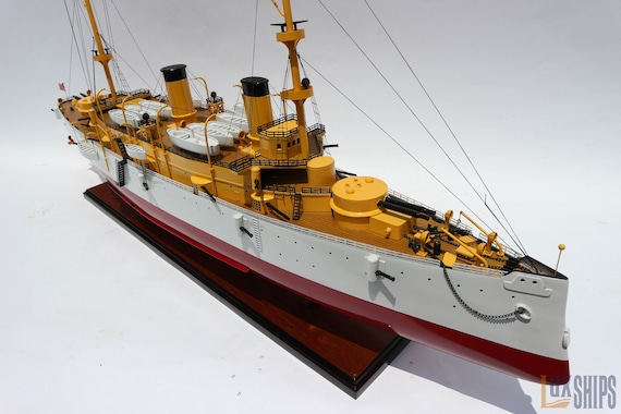1/232 プラモデル Cruise USS OLYMPIA アメリカ軍巡洋艦 USS Olympia 1/232 Revell: Old but Gold - 47 Years old kit
