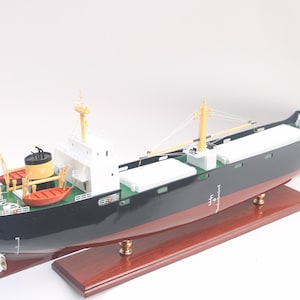 Güçlü Handcrafted Cargo Ship Model 101cm – Display Maritime Gift Idea