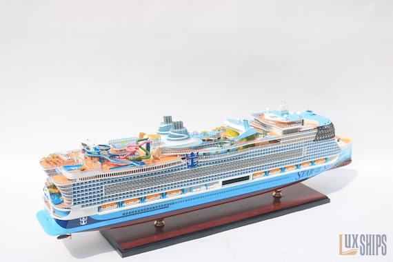 MRE Miniatures Seven Seas Voyagerクルーズ船模型 ロイヤル・カリビアン スター・オブ・ザ・シーズ 船の模型 – 手作り