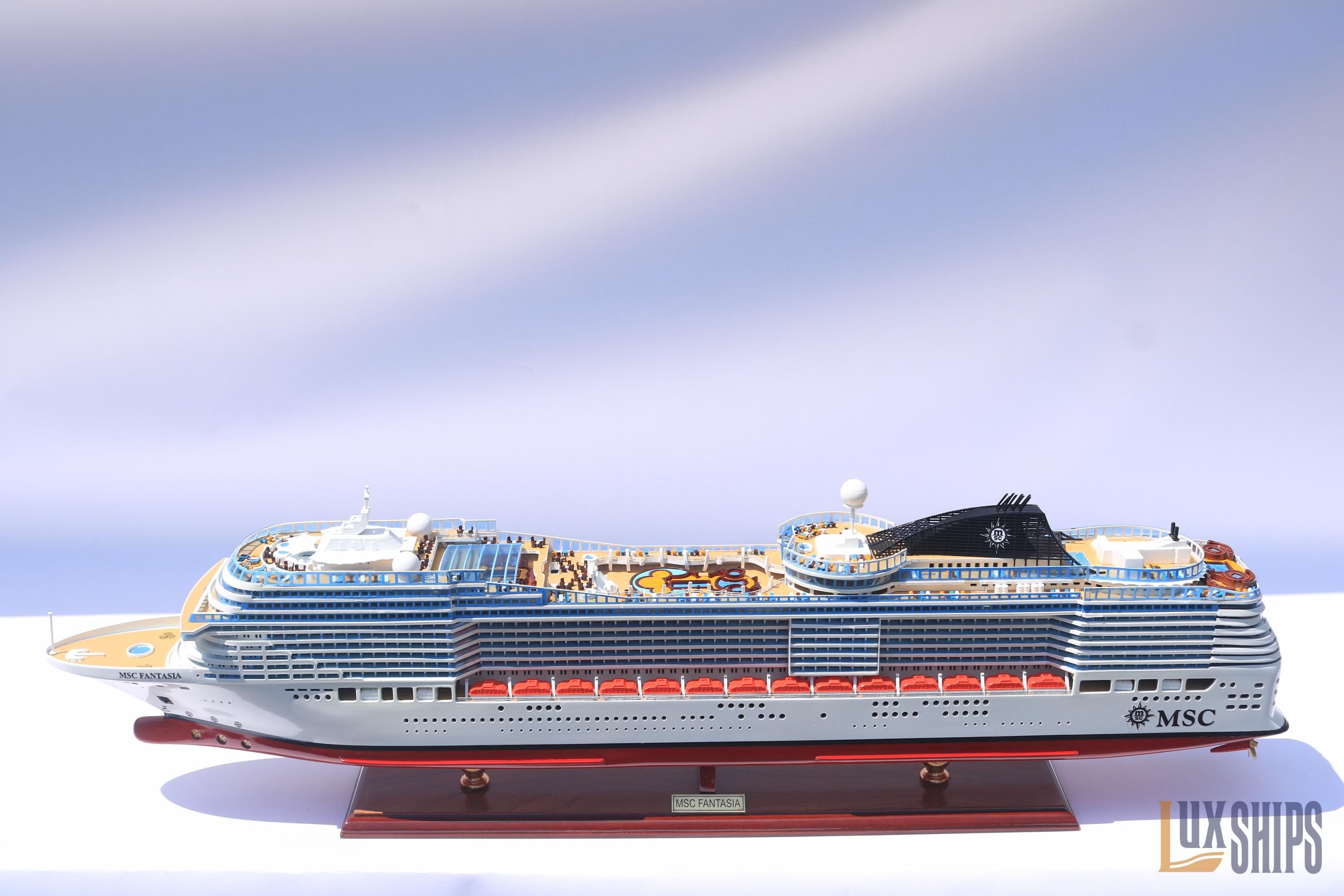 MSC クルーズ船 ミニチュア 約10cm MSCファンタジアクルーズ船 102cm (40インチ) – 手作り木製レプリカ