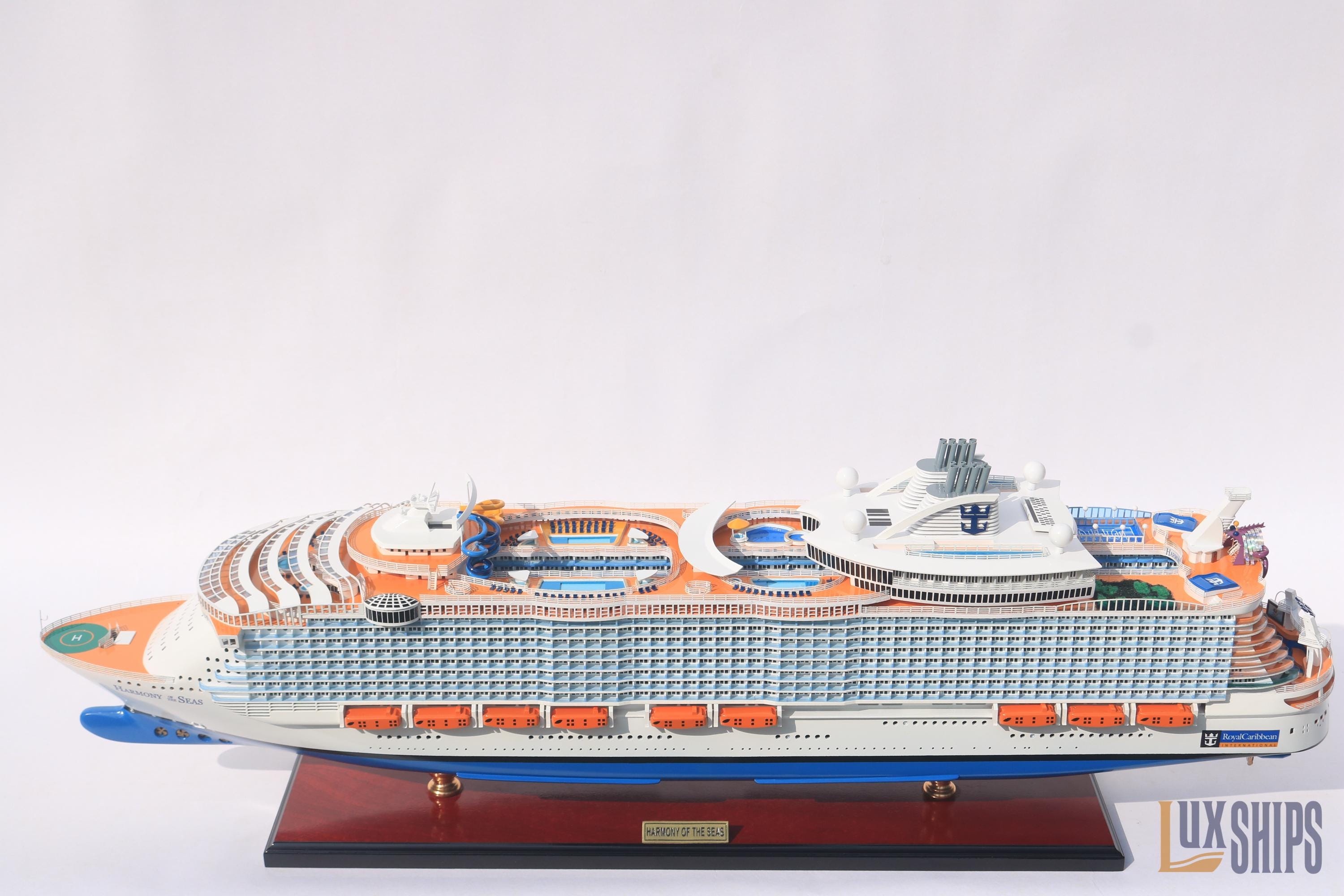 MS オアシス オブ ザ シーズ 船模型、ロイヤル カリビアン 船模型