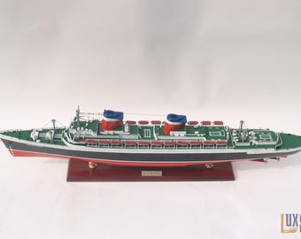 SS United States Wooden Ship Model 35&quot; (91cm) – Handcrafted Ocean Liner Replica, Perfect for Nautical Collectors