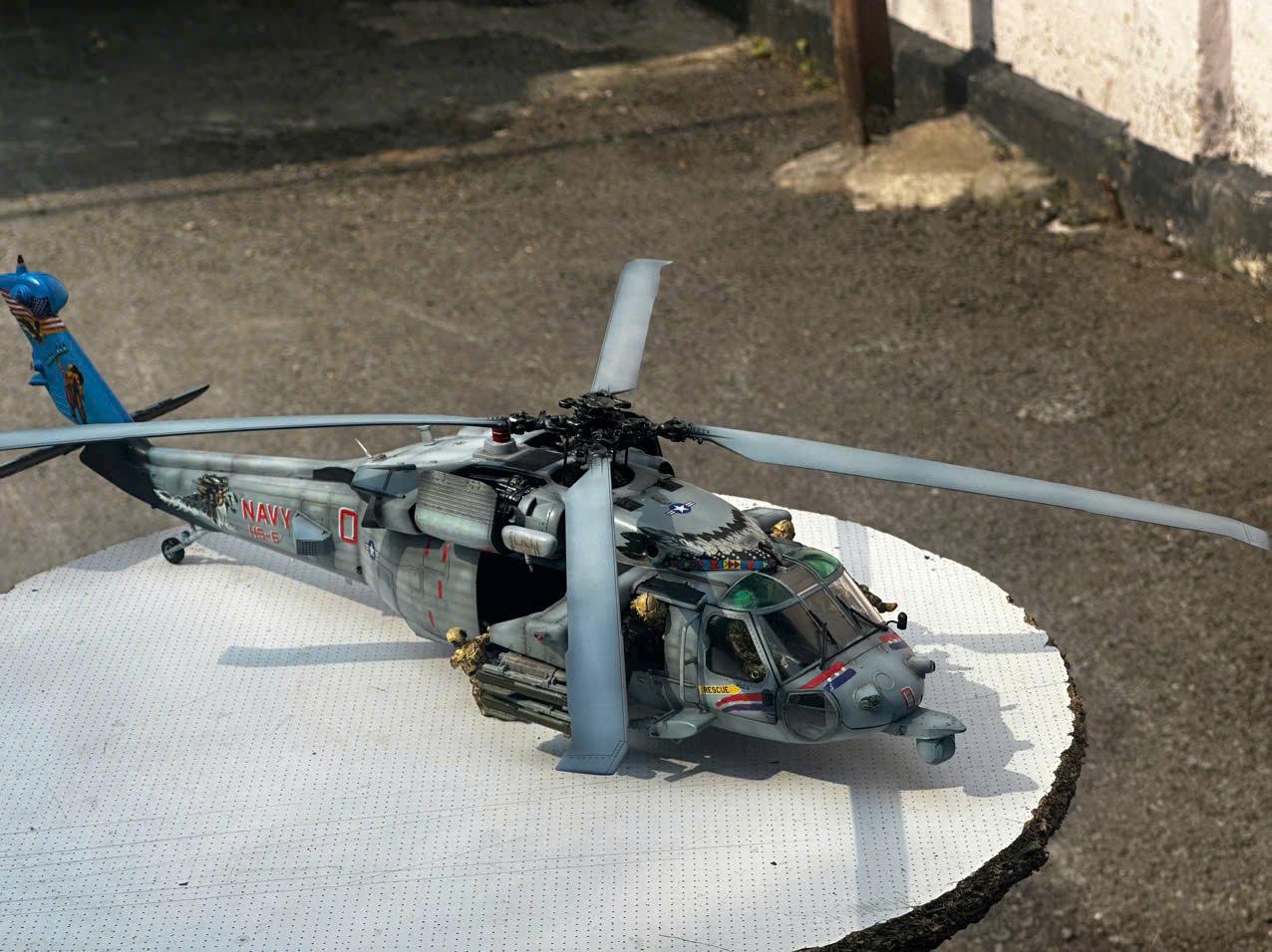 Pre-order, MH-60S Knighthawk With 6 Figures, Scale 1/35 Built and