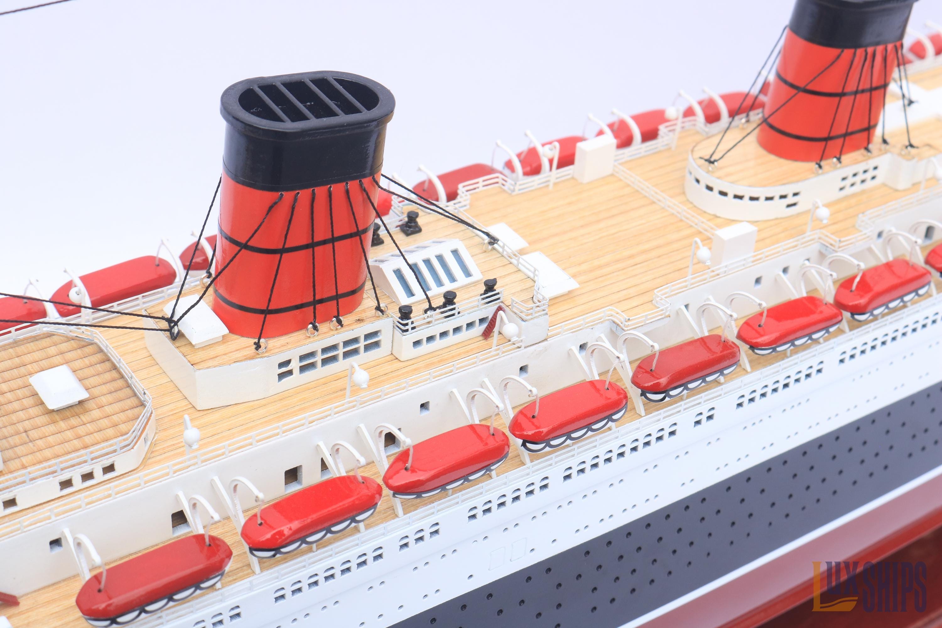 RMS クイーン エリザベス 船模型 - RMS クイーン エリザベス 船模型