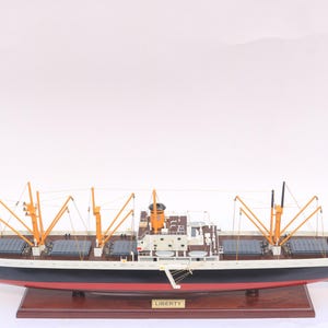Naval Cargo Ship Liberty WW II - Liberty Ship Model