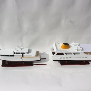 DISCO VOLANTE Yacht Model