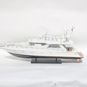 Princess 60 Yacht Model 100cm (39&quot;) – Handmade Wooden Luxury Boat, Nautical Decor